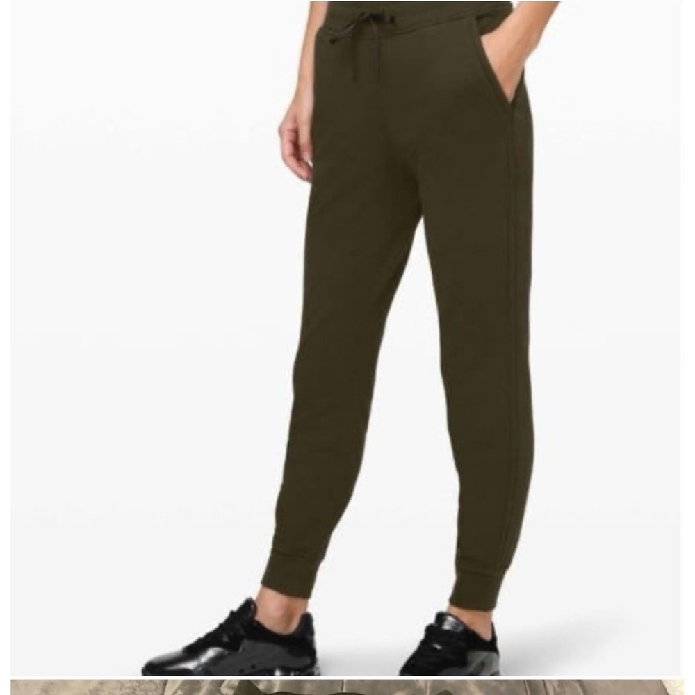 Lululemon Warm‎ Down Jogger Pants Womens Sz 6 Sweat Athleisure Yoga Lounge Green
